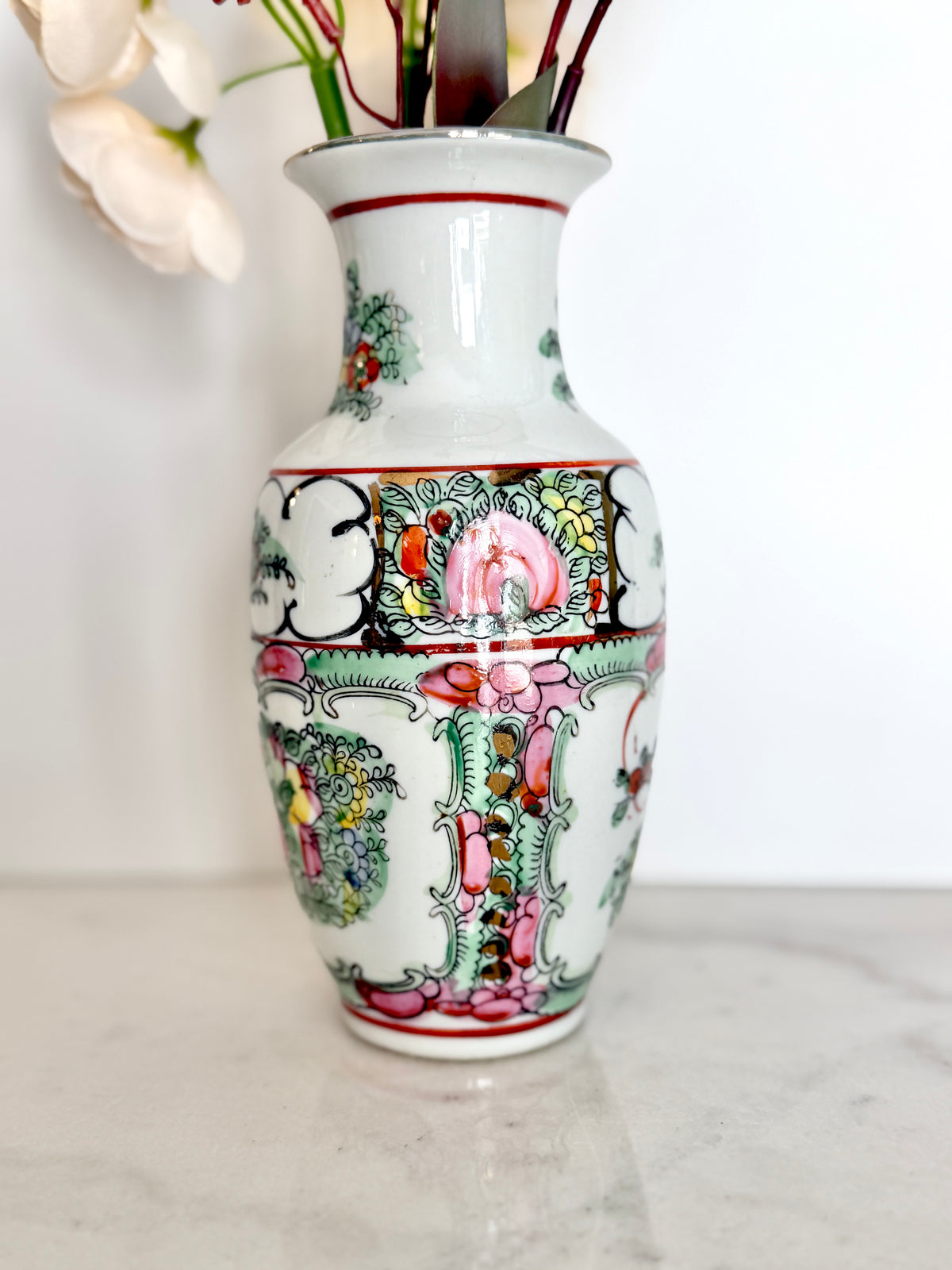 Vintage Chinese Rose de Canton Porcelain Vase 6"