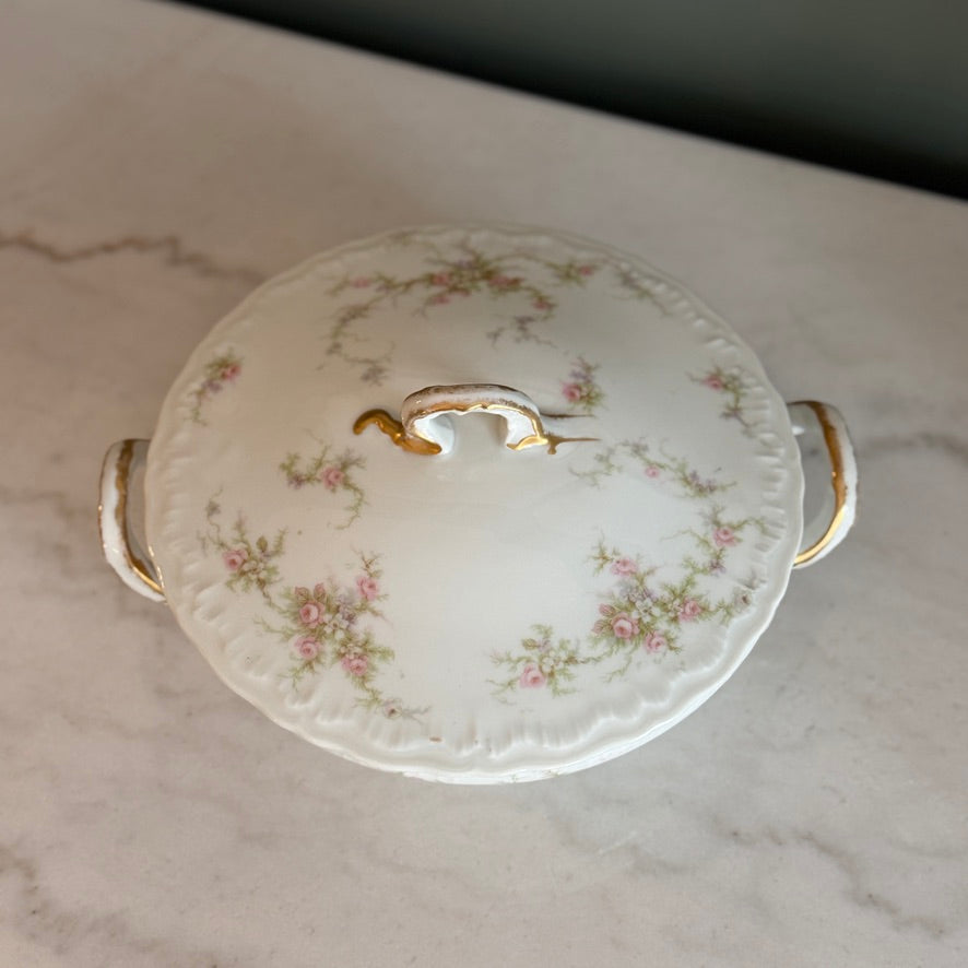 Antique Theodore Haviland Covered Round Vegetable Dish Schleiger 318