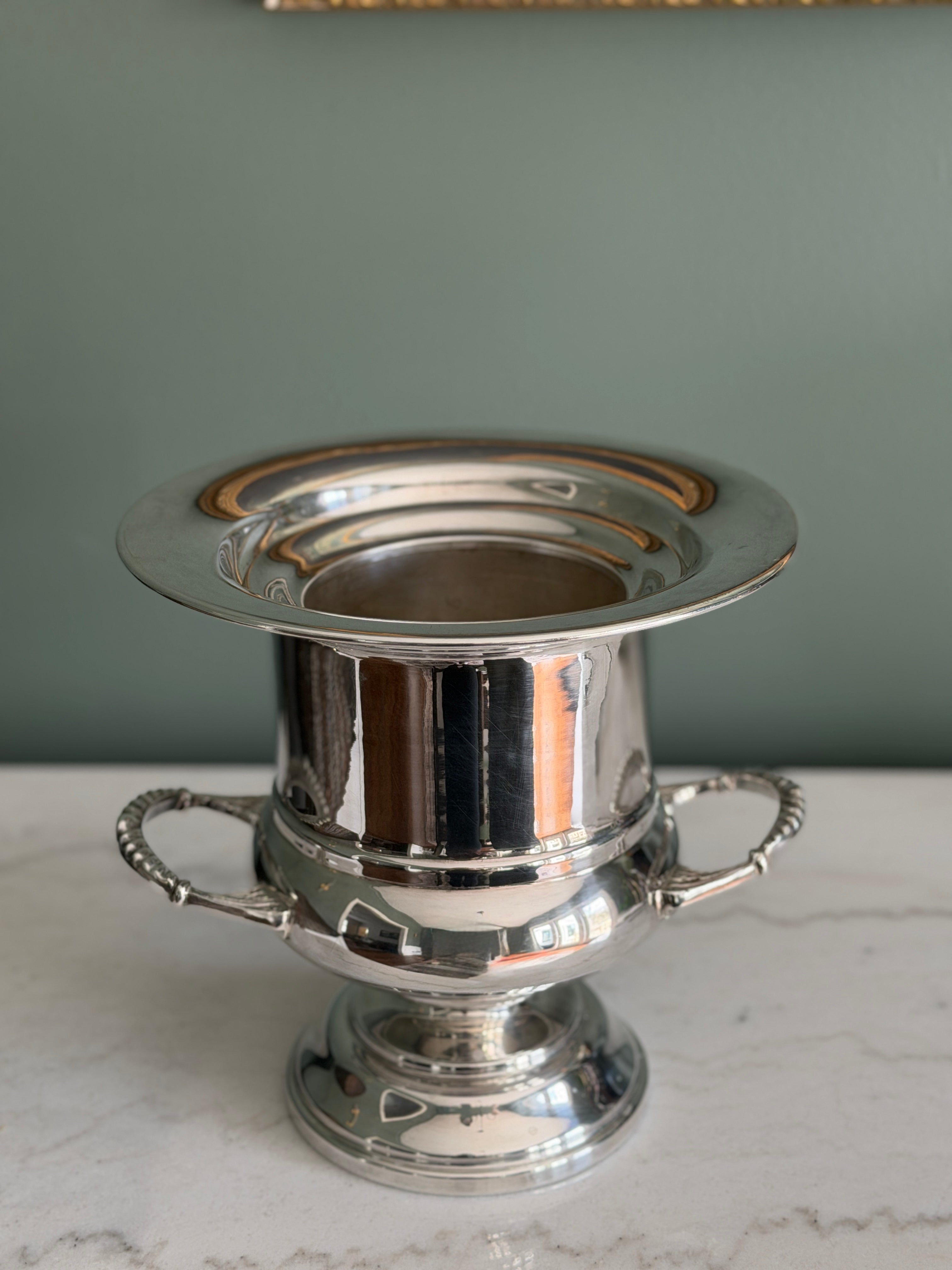 Vintage Viners Sheffield Silver Plated Champagne Chiller Ice Bucket