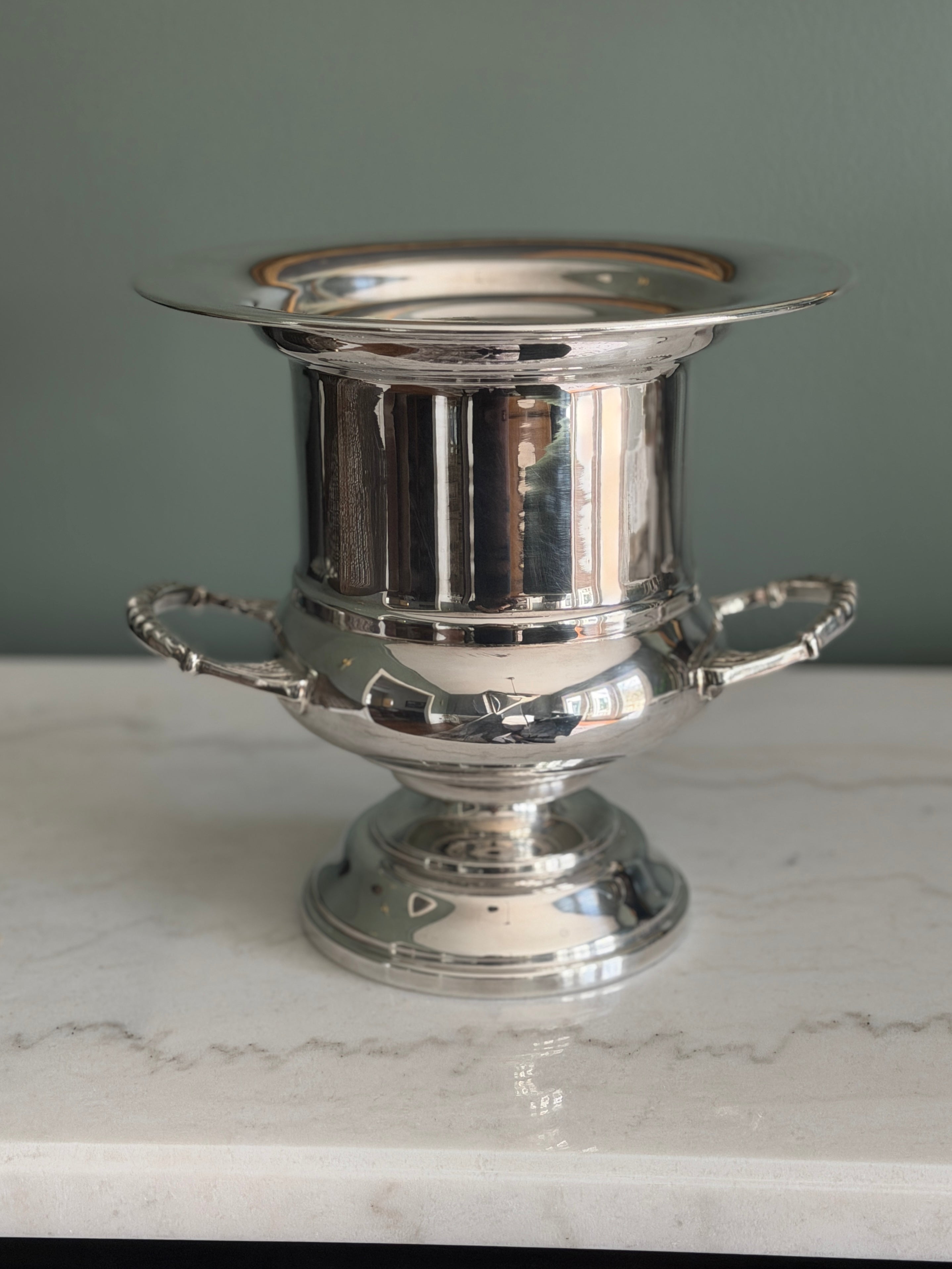 Vintage Viners Sheffield Silver Plated Champagne Chiller Ice Bucket
