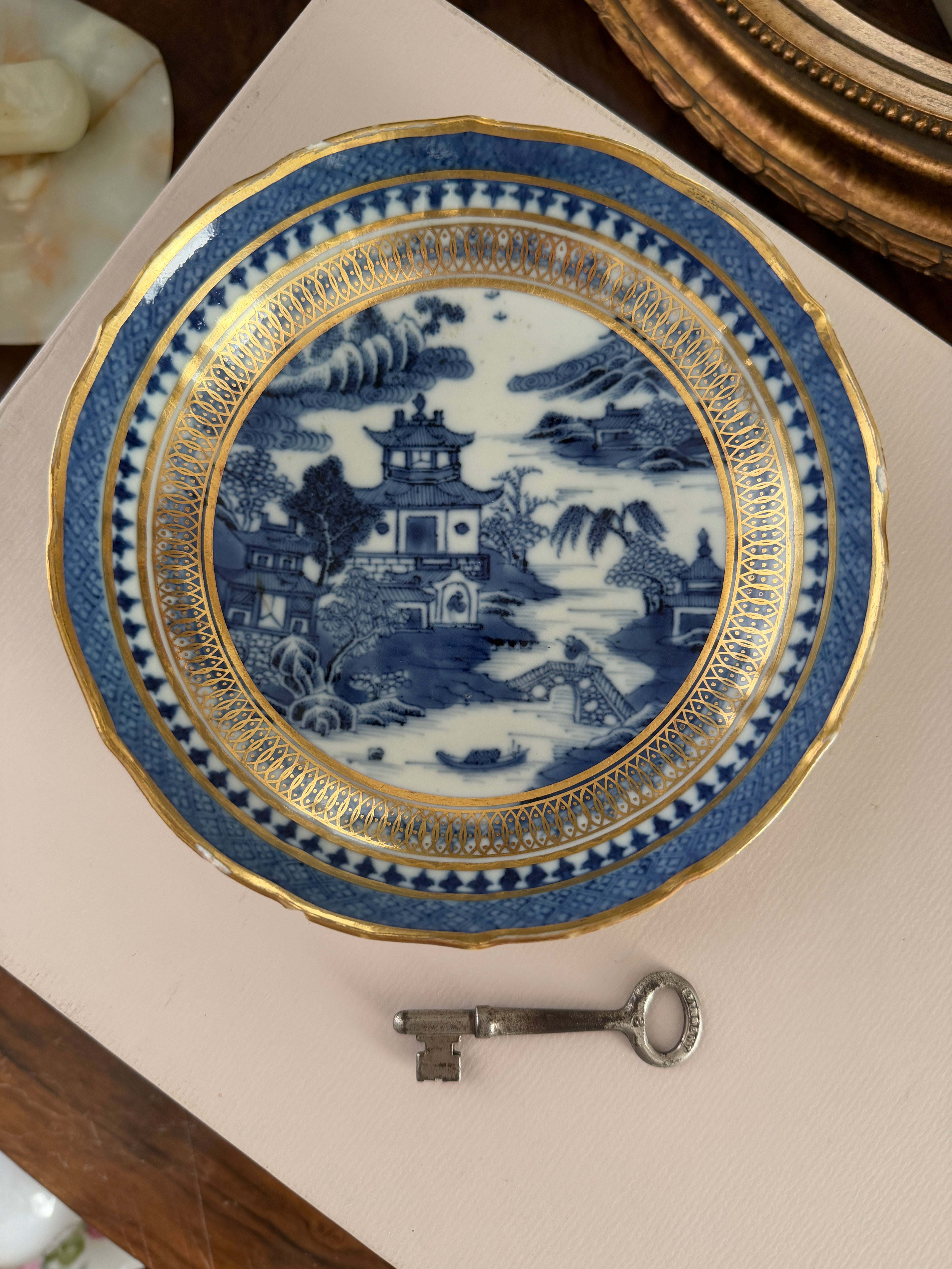 Vintage Blue & White Gilt Scalloped Edge Bowl – 6.5"