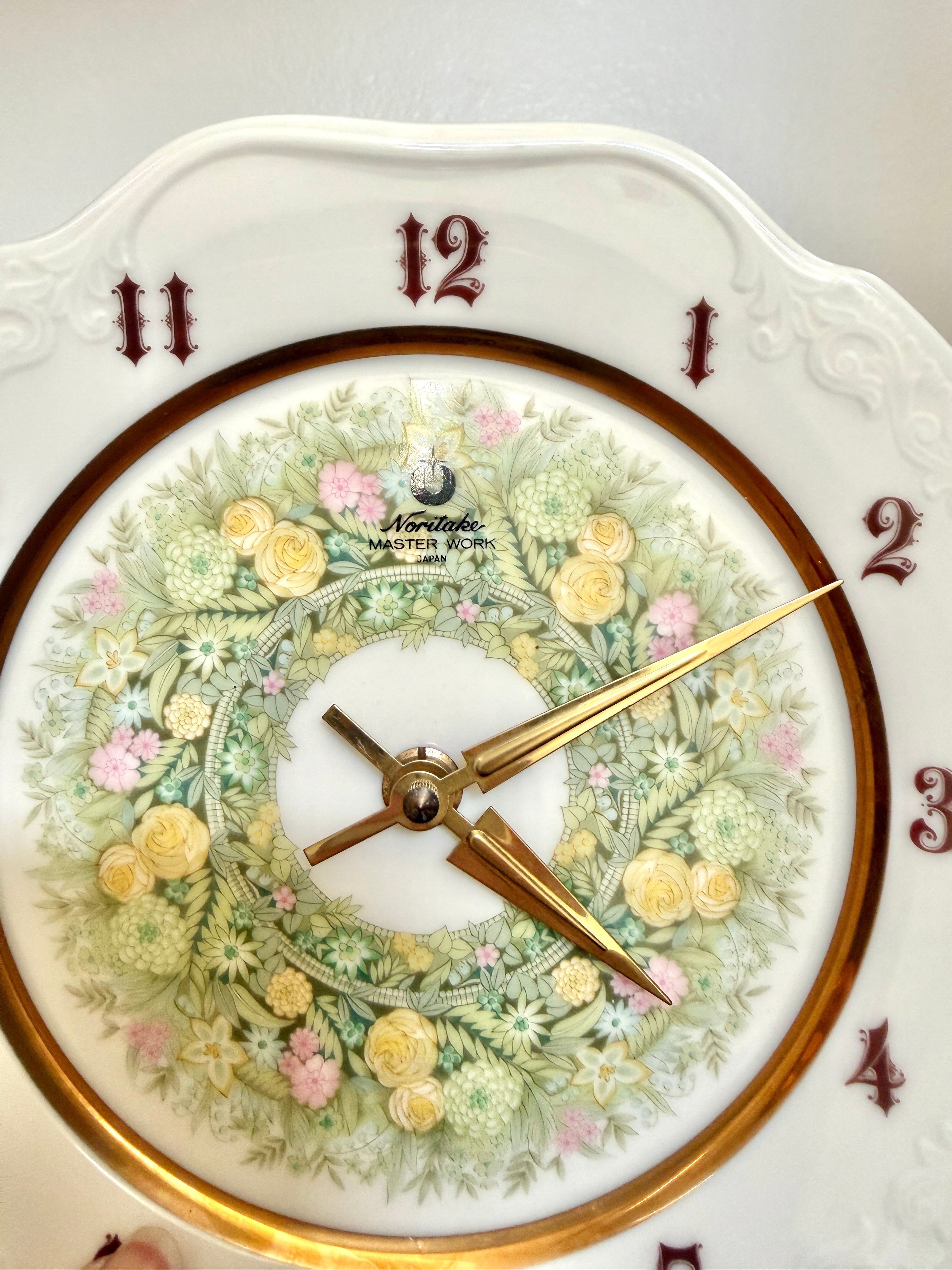 Noritake Master Work Porcelain Floral Wall Clock Quartz Battery Operated WORKS