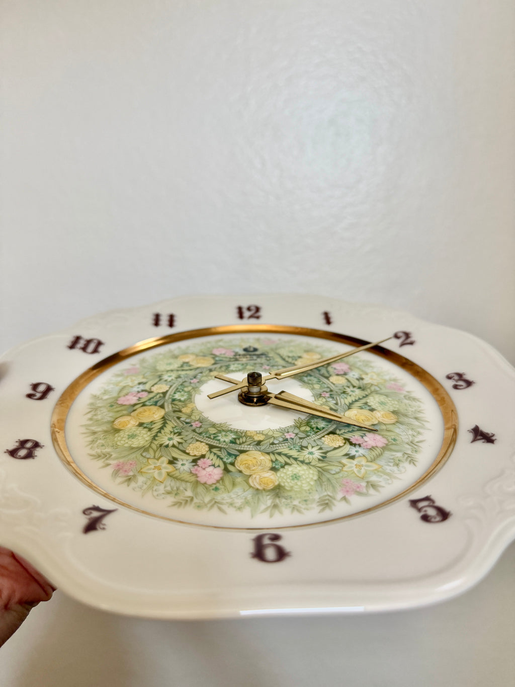 Noritake Master Work Porcelain Floral Wall Clock Quartz Battery Operated WORKS